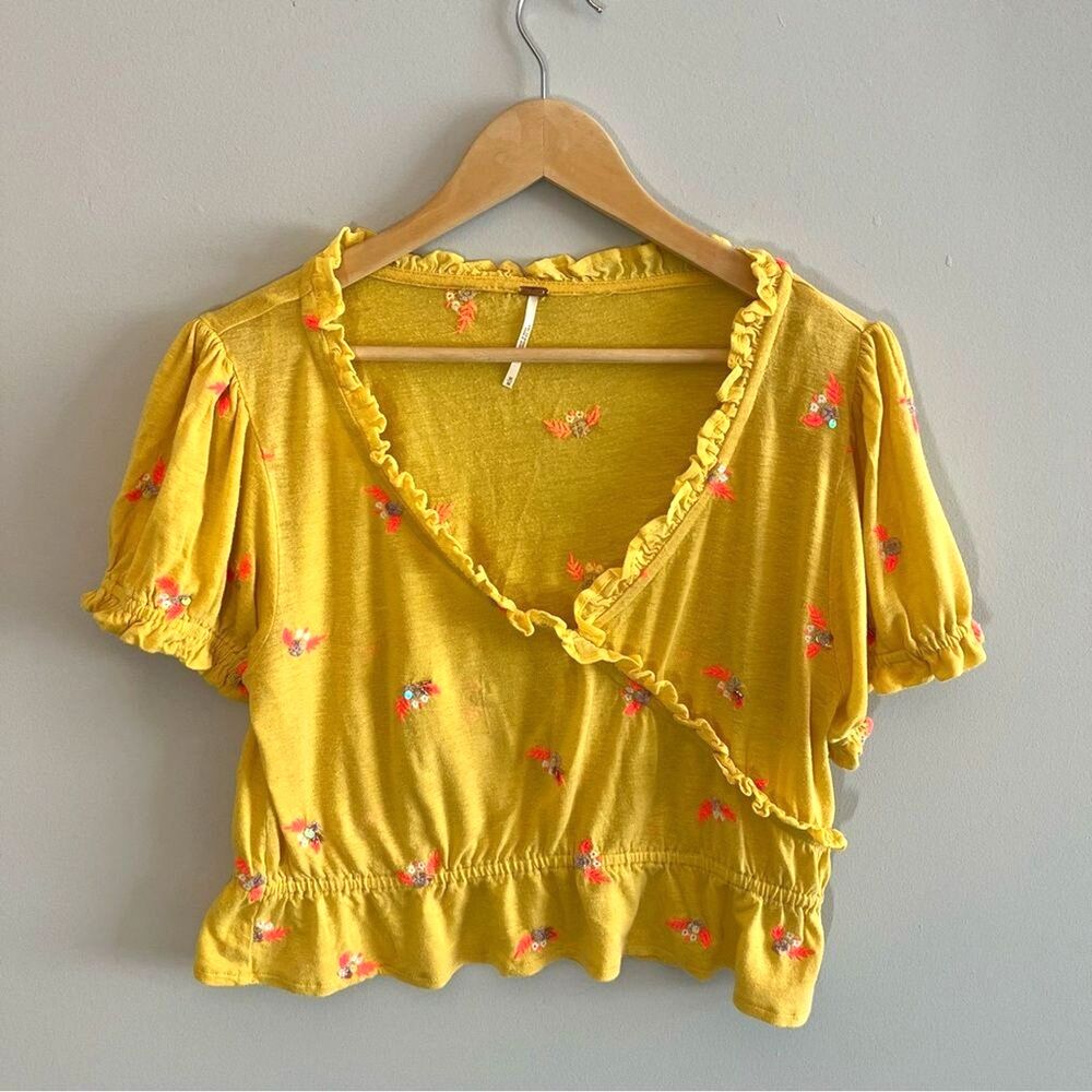 Free People Full Bloom Yellow Floral Ruffle Women's Short Sleeve Top Size Medium